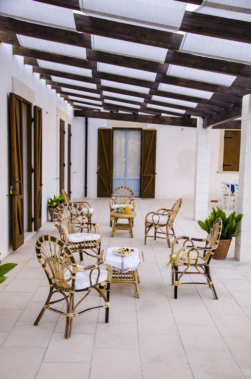 Masseria Vignenove Uggiano La Chiesa Exterior foto