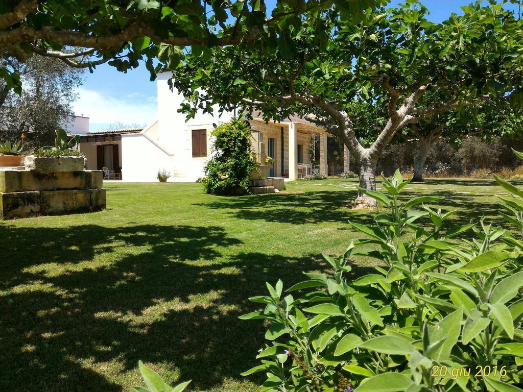 Masseria Vignenove Uggiano La Chiesa Exterior foto